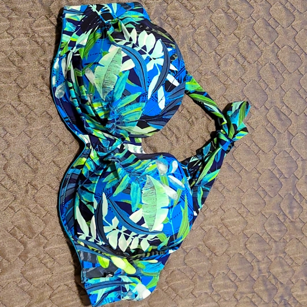 Bikini top
